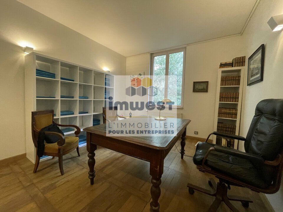 BUREAUX