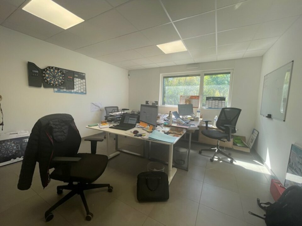 LOCAL D'ACTIVITE