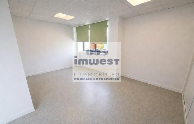 BUREAUX  - 70m2 BRUZ