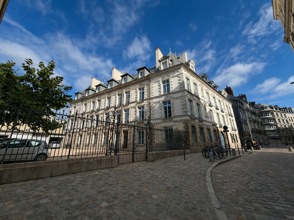 BUREAUX