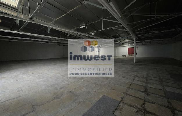 ENTREPOT  - 501m2 TINTENIAC