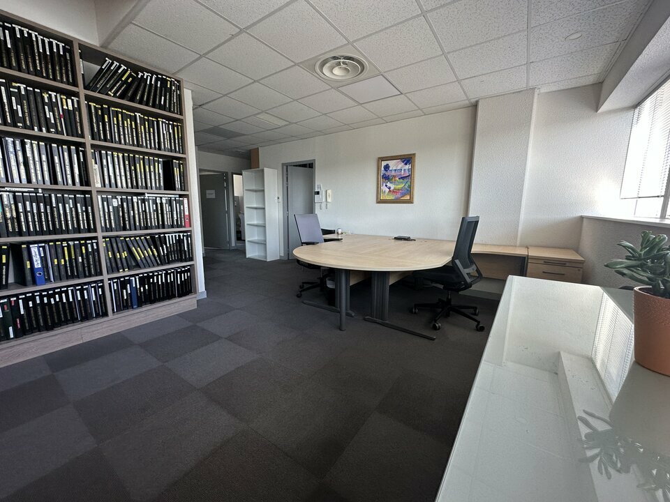 BUREAUX