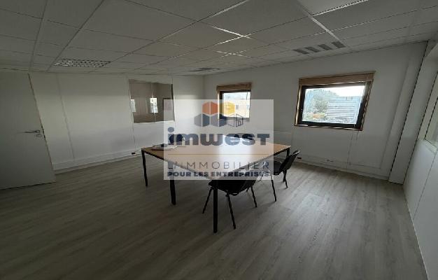 LOCAL D'ACTIVITE  - 464.5m2 LA CHAPELLE-DES-FOUGERETZ