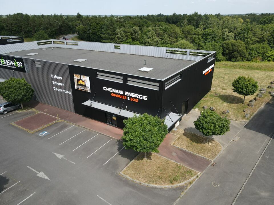 LOCAL COMMERCIAL