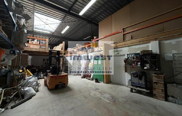 LOCAL D'ACTIVITE  - 360m2 PONT-PÉAN